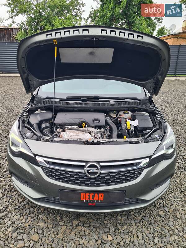 Універсал Opel Astra 2017 в Луцьку