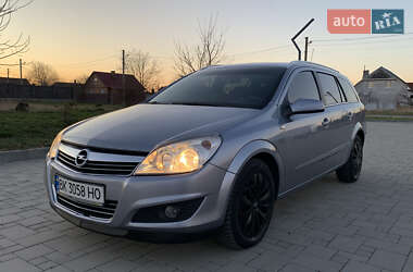 Универсал Opel Astra 2008 в 