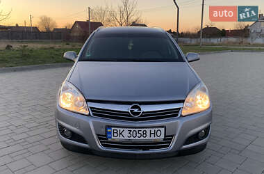 Универсал Opel Astra 2008 в 