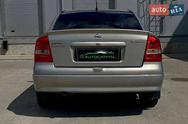 Седан Opel Astra 2008 в 