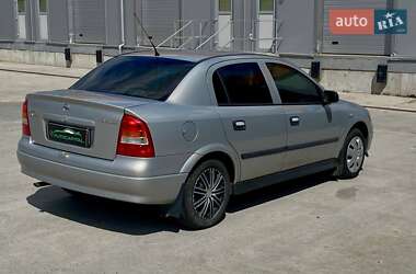 Седан Opel Astra 2008 в 