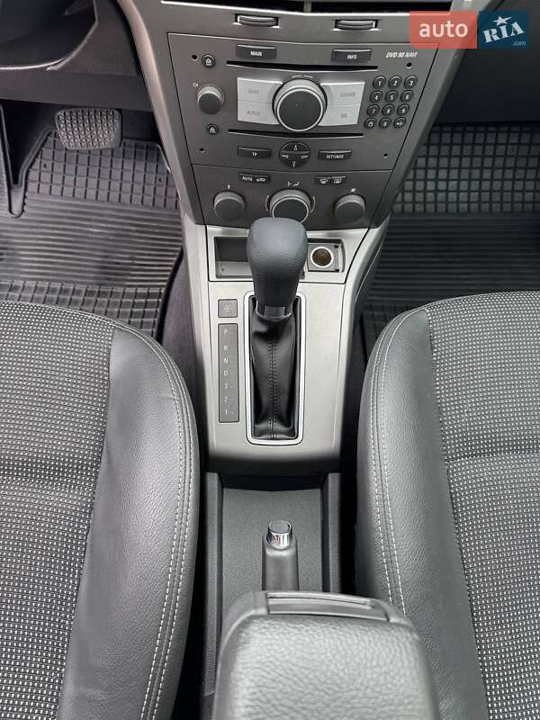 Универсал Opel Astra 2005 в Киеве
