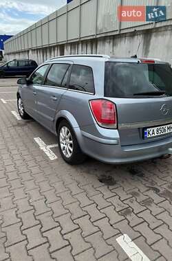 Універсал Opel Astra 2005 в 
