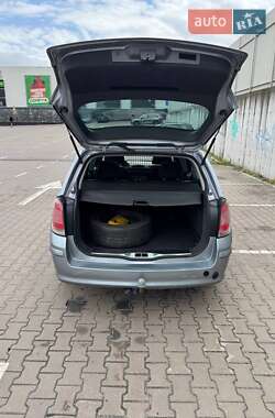 Універсал Opel Astra 2005 в 
