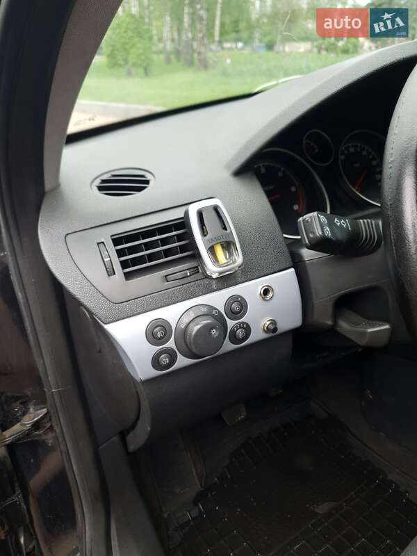 Універсал Opel Astra 2006 в Житомирі