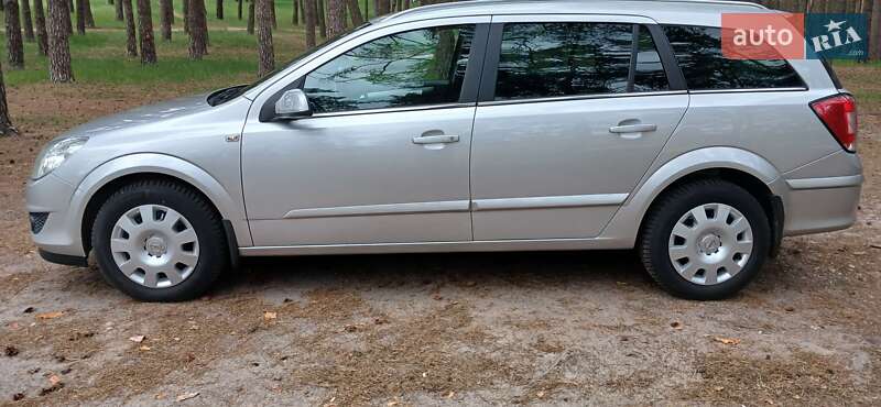 Универсал Opel Astra 2007 в Сумах