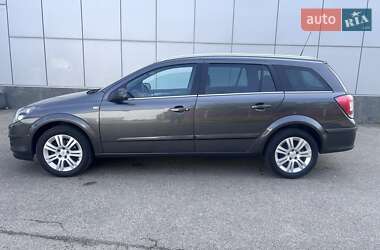 Универсал Opel Astra 2009 в 
