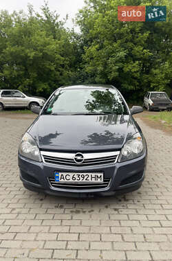 Хэтчбек Opel Astra 2009 в 