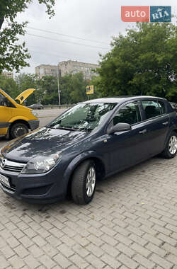 Хэтчбек Opel Astra 2009 в 