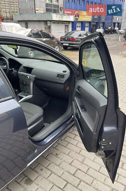Хэтчбек Opel Astra 2009 в 