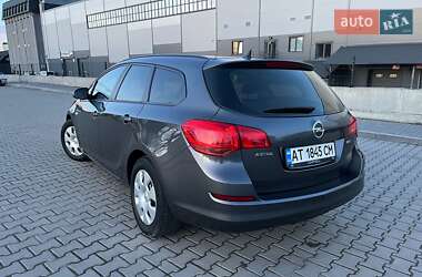 Универсал Opel Astra 2011 в 