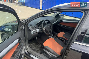Универсал Opel Astra 2006 в 