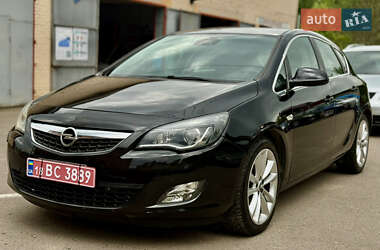 Хетчбек Opel Astra 2010 в Рівному