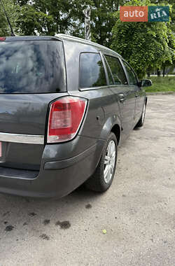Универсал Opel Astra 2009 в 