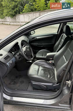 Универсал Opel Astra 2009 в 