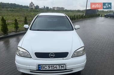 Хетчбек Opel Astra 2001 в Золочеві