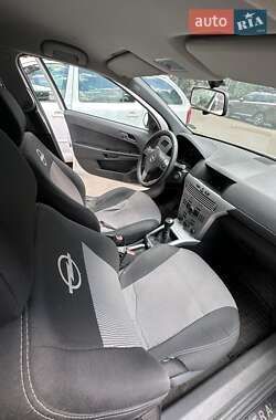 Универсал Opel Astra 2009 в 