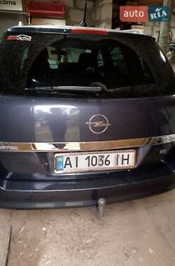 Універсал Opel Astra 2006 в Обухові