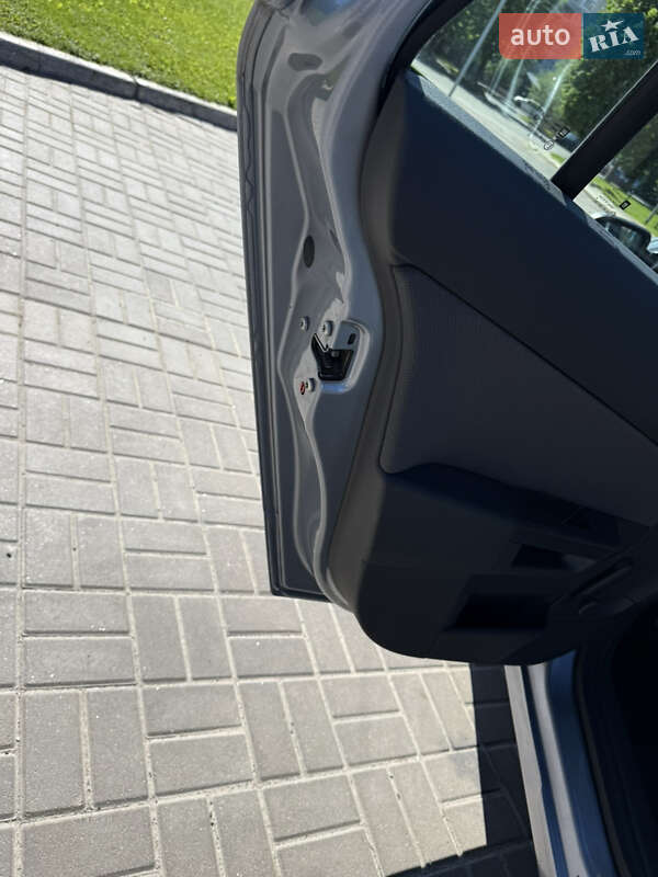 Універсал Opel Astra 2005 в Луцьку