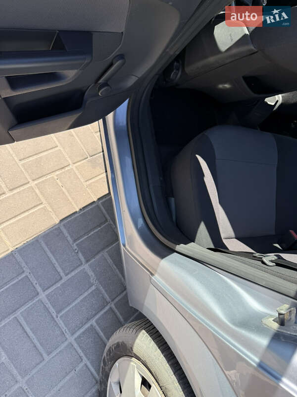 Універсал Opel Astra 2005 в Луцьку