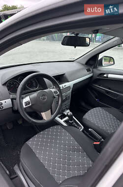Универсал Opel Astra 2009 в 