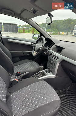 Универсал Opel Astra 2009 в 