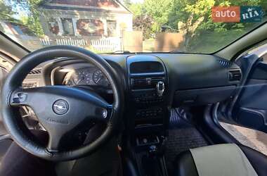 Седан Opel Astra 2003 в 