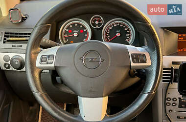 Универсал Opel Astra 2009 в 