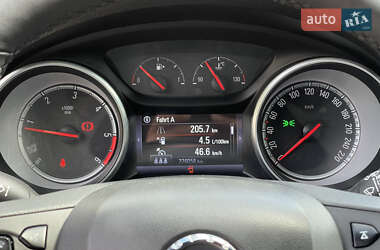 Универсал Opel Astra 2016 в 
