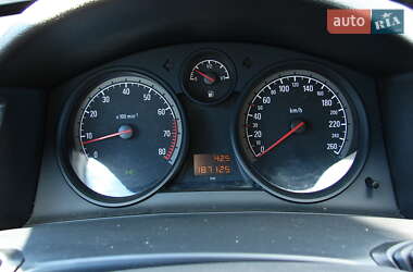 Универсал Opel Astra 2012 в 