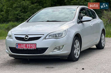 Хэтчбек Opel Astra 2011 в Тернополе