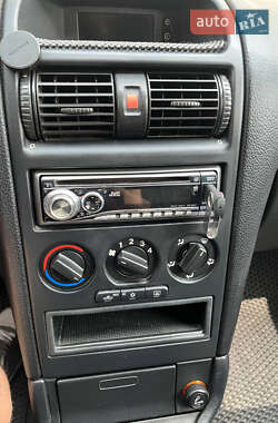 Седан Opel Astra 2008 в 
