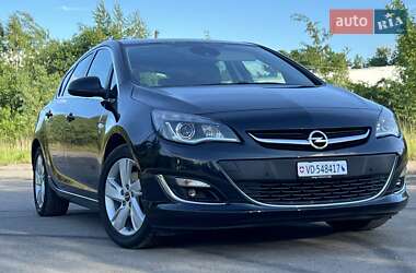 Хетчбек Opel Astra 2014 в Дрогобичі