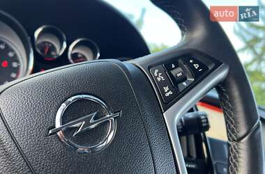 Хэтчбек Opel Astra 2014 в 