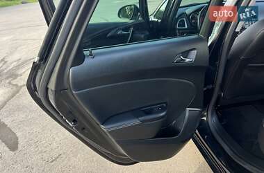 Хэтчбек Opel Astra 2014 в 