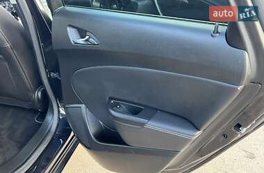 Хэтчбек Opel Astra 2014 в 