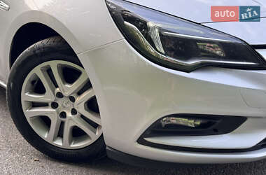 Универсал Opel Astra 2019 в 