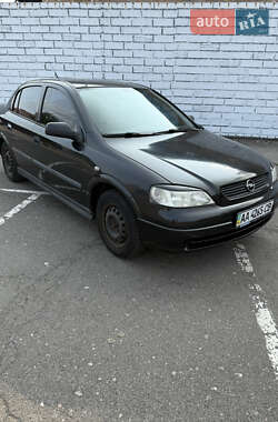 Седан Opel Astra 2006 в Києві