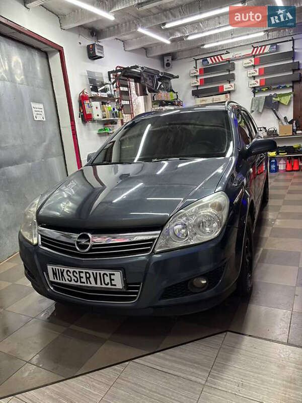 Универсал Opel Astra 2007 в 