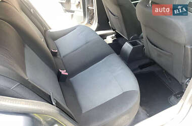 Хэтчбек Opel Astra 2005 в 