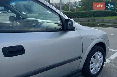 Хэтчбек Opel Astra 1999 в 
