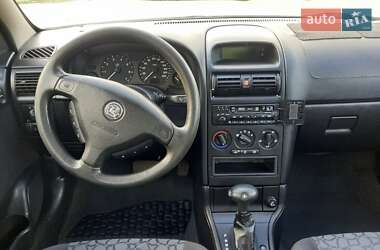 Хэтчбек Opel Astra 1999 в 