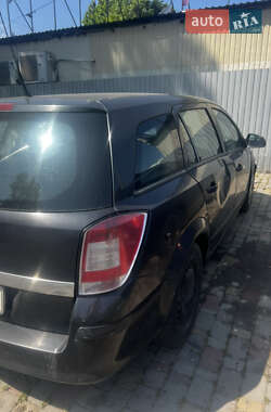 Універсал Opel Astra 2012 в Одесі