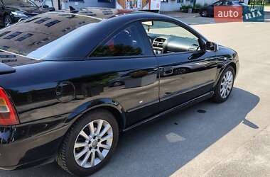 Купе Opel Astra 2004 в 