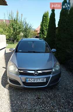 Универсал Opel Astra 2005 в 