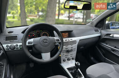 Універсал Opel Astra 2009 в 