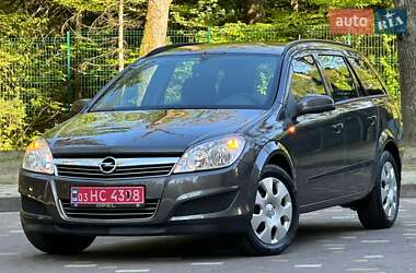 Универсал Opel Astra 2009 в Дрогобыче
