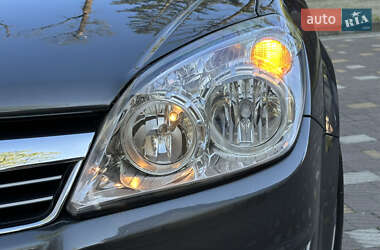 Универсал Opel Astra 2009 в 