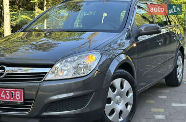 Универсал Opel Astra 2009 в 