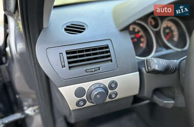 Универсал Opel Astra 2009 в 